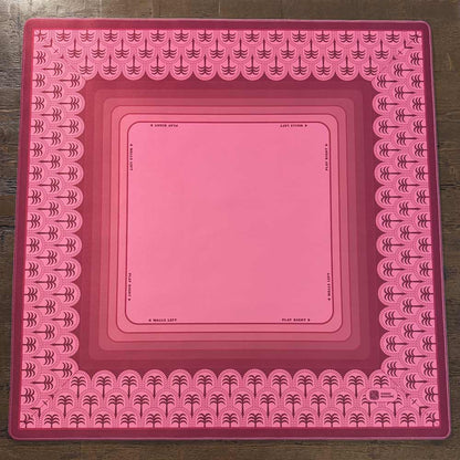 Scalloped Palms Premium Mahjong Mat