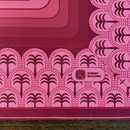 Scalloped Palms Premium Mahjong Mat